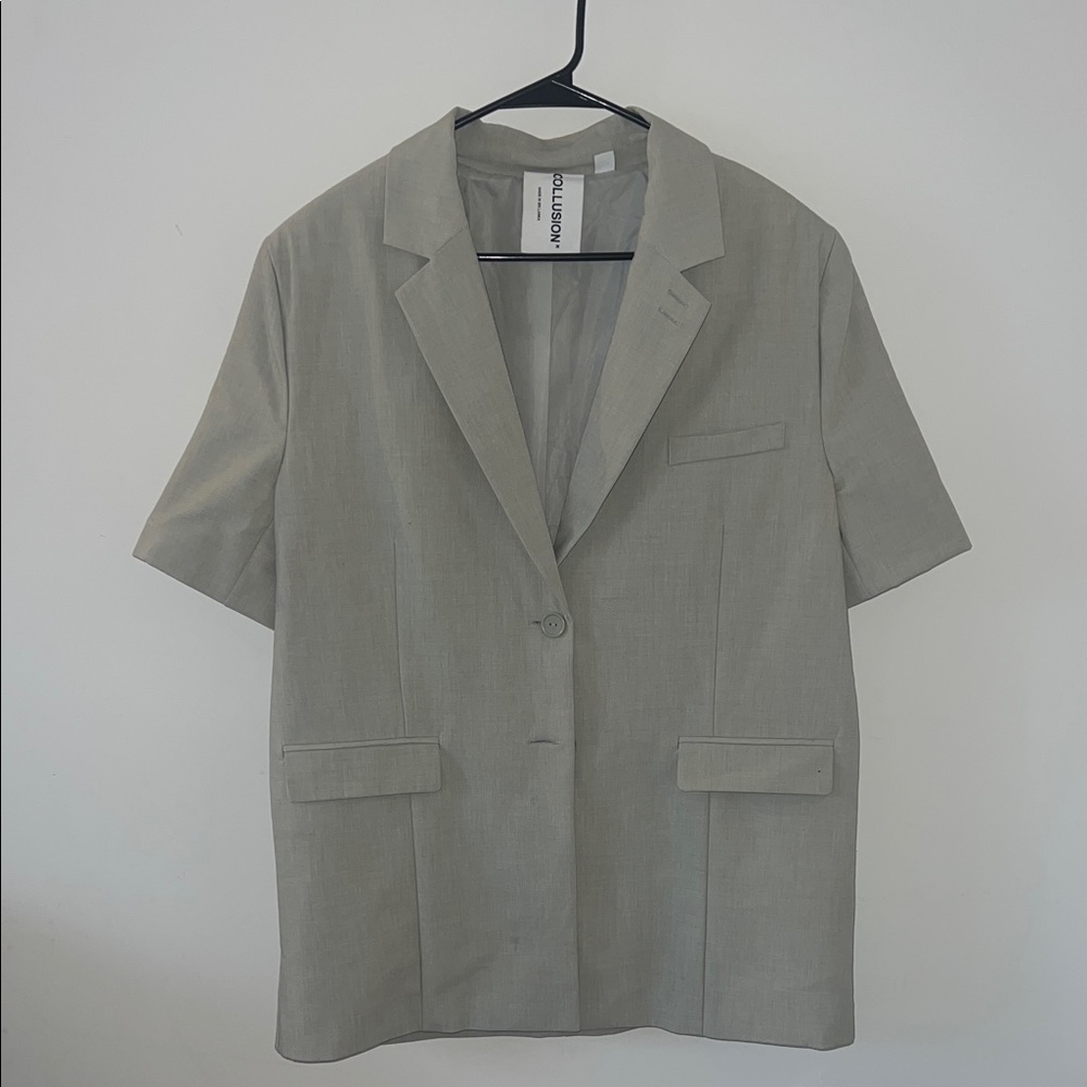 Grayish-Green Short Sleeve Blazer